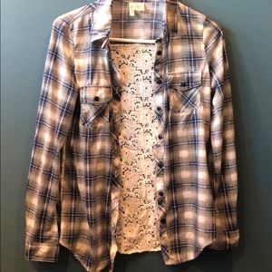 Passport flannel/lace top